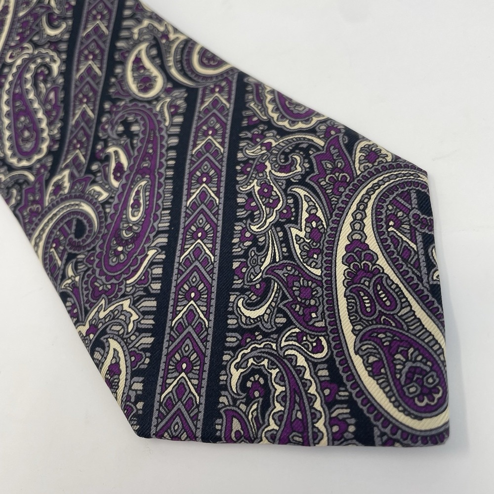 Mens Tie Handmade USA Italy Silk Purple Black Cream Gray 3.5x58" Paisley Classic